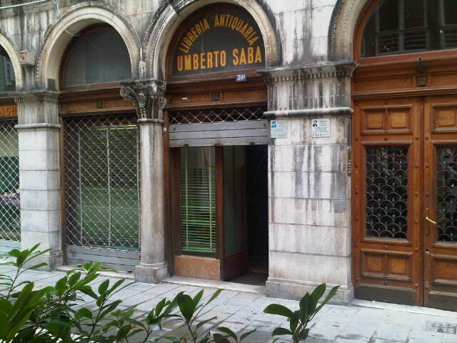 La libreria antiquaria Umberto Saba, che fu di proprietà…