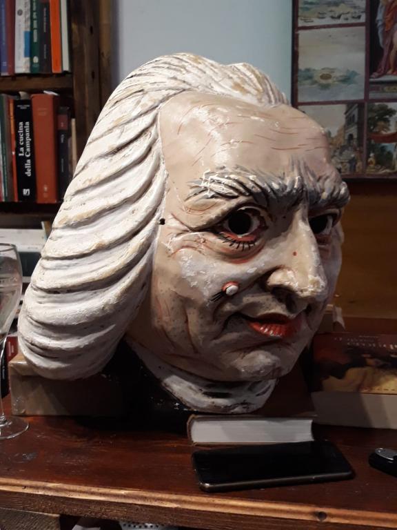 La maschera di Zorzi Alvise Baffo, realizzata nel 1985 dall…