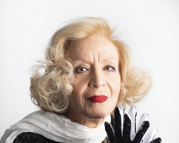 Lucia Poli (teatrogerolamo.it).