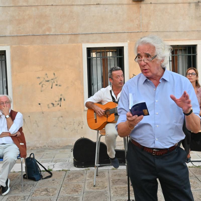 Presentazione di Venezia Capitale di Roberto Bianchin in Campo San Trovaso, martedì 15 settembre 2020 (foto Sebastiano Casellati).